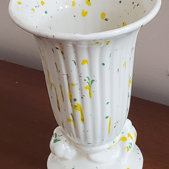 Vintage Off White Haeger Pottery Vase Dove Love Birds Fluted MCM Speckled 1975 - Picture 4 of 8